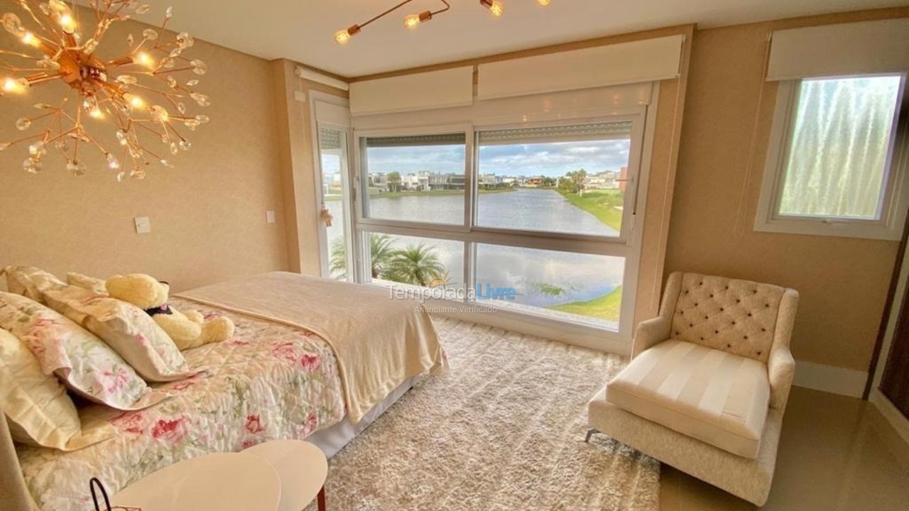 Casa para aluguel de temporada em Xangri Lá (Xangrila Bairo Centro)