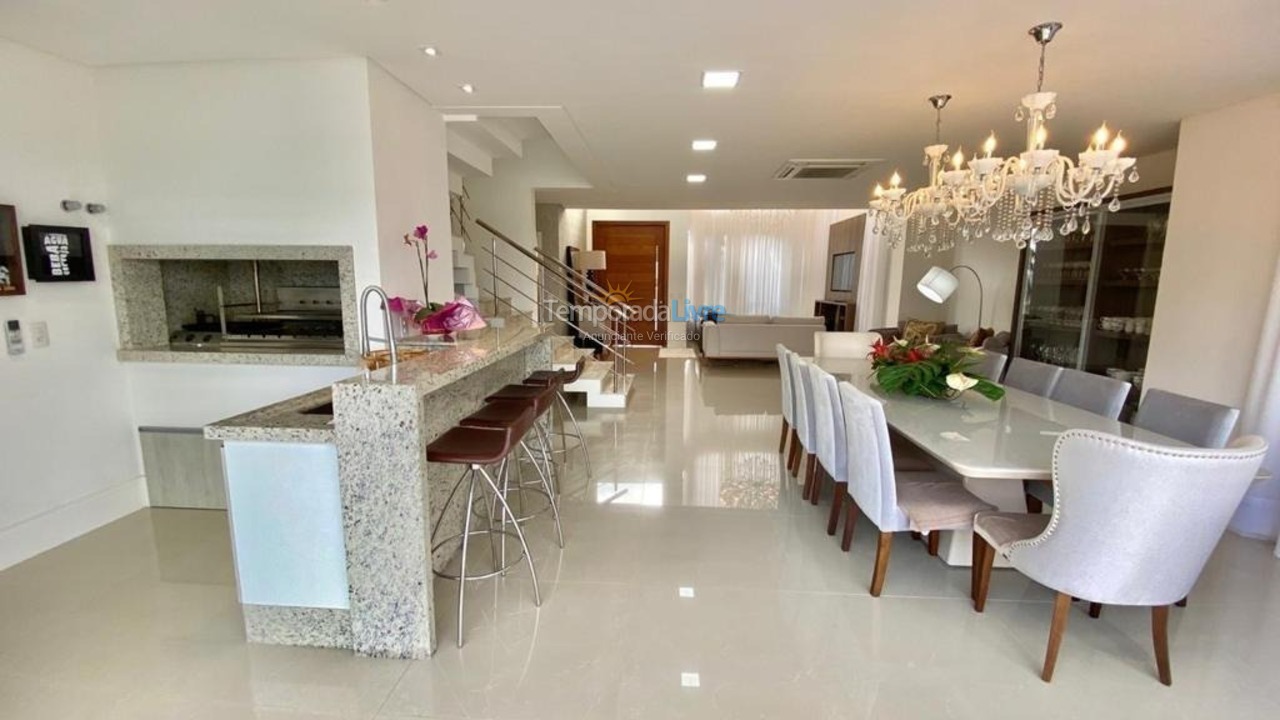 Casa para aluguel de temporada em Xangri Lá (Xangrila Bairo Centro)