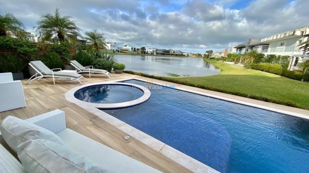 Casa para aluguel de temporada em Xangri Lá (Xangrila Bairo Centro)