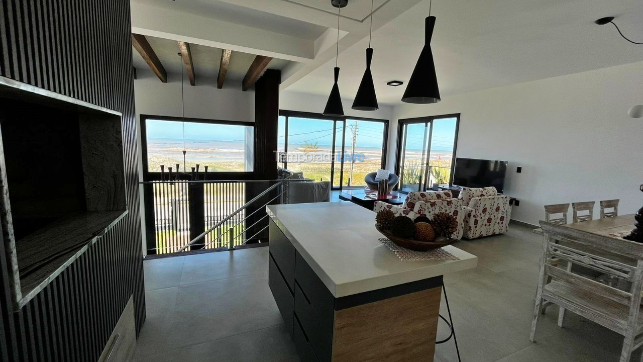 Casa para aluguel de temporada em Xangri Lá (Atlântida)