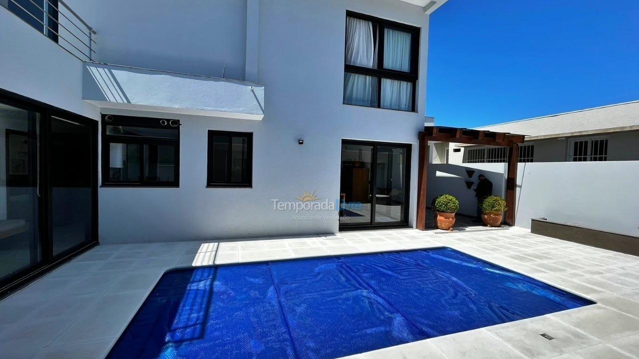 Casa para aluguel de temporada em Xangri Lá (Atlântida)