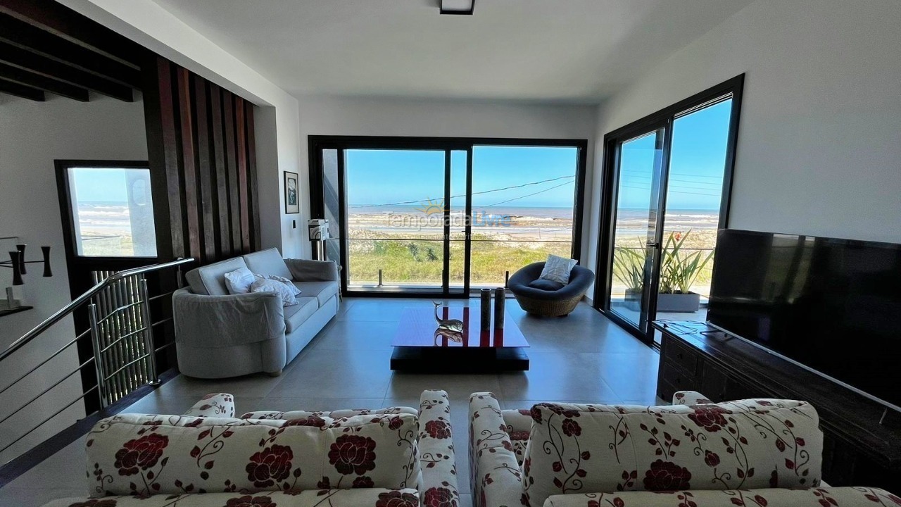 Casa para aluguel de temporada em Xangri Lá (Atlântida)