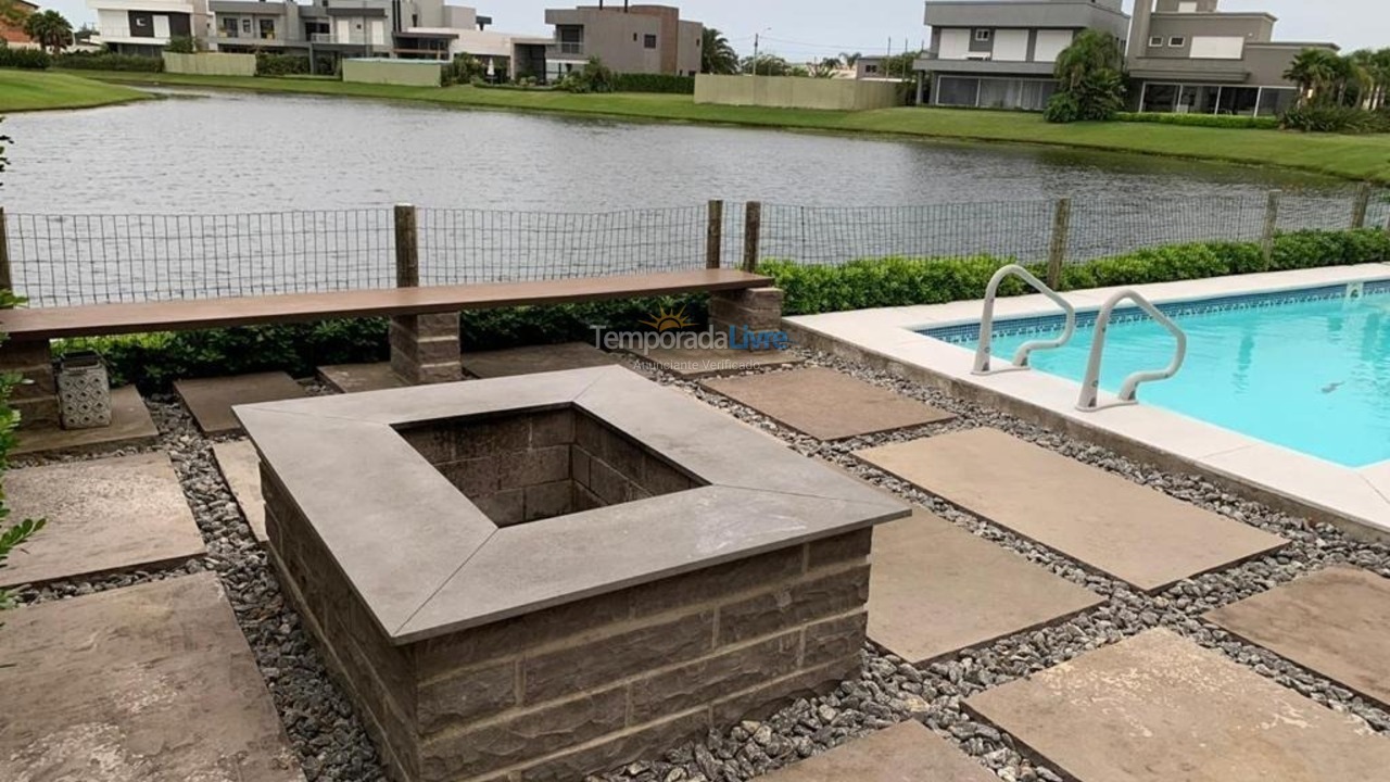 Casa para aluguel de temporada em Xangri Lá (Xangrila Bairo Centro)