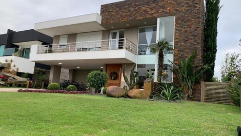 Casa para alquilar en Xangri Lá - Xangrila Bairo Centro