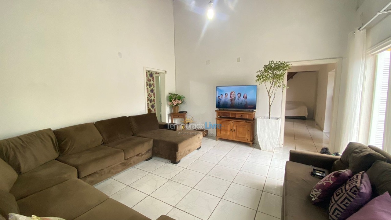 Casa para aluguel de temporada em Capão da Canoa (Santa Luzia)