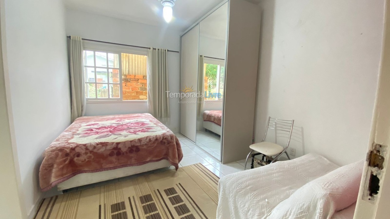 Casa para aluguel de temporada em Capão da Canoa (Santa Luzia)