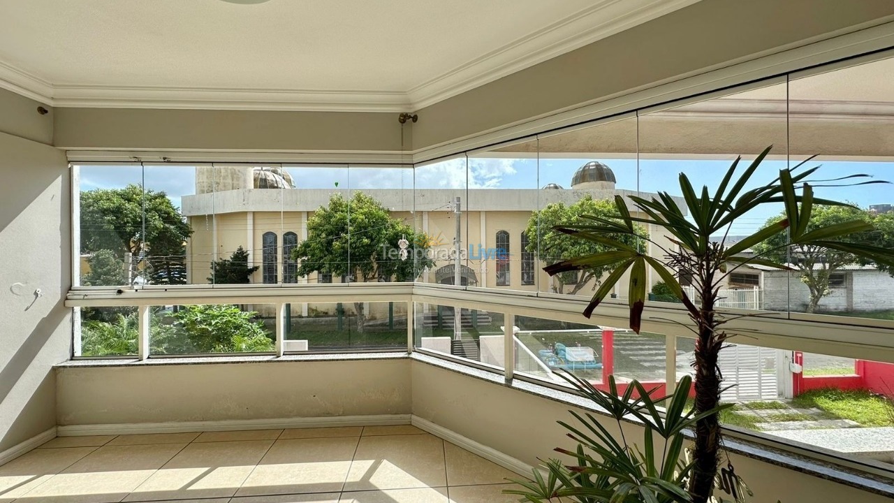 Casa para aluguel de temporada em Capão da Canoa (Zona Nova)