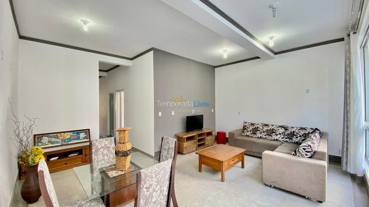 Casa para aluguel de temporada em Capão da Canoa (Zona Nova)