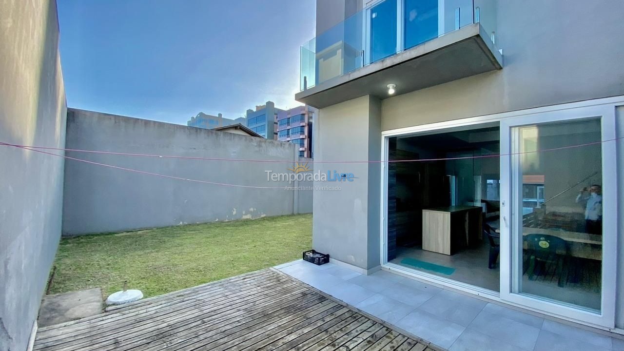 Casa para aluguel de temporada em Capão da Canoa (Zona Nova)