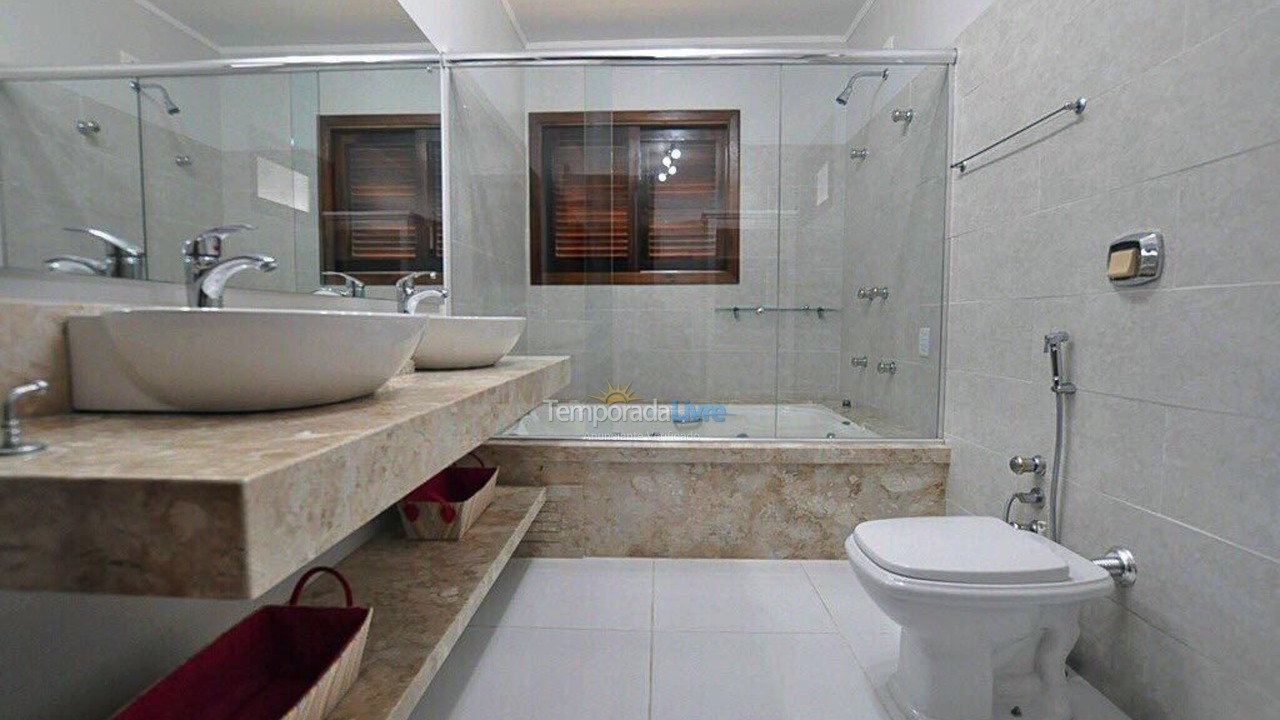 Casa para aluguel de temporada em Xangri Lá (Xangrila Bairo Centro)