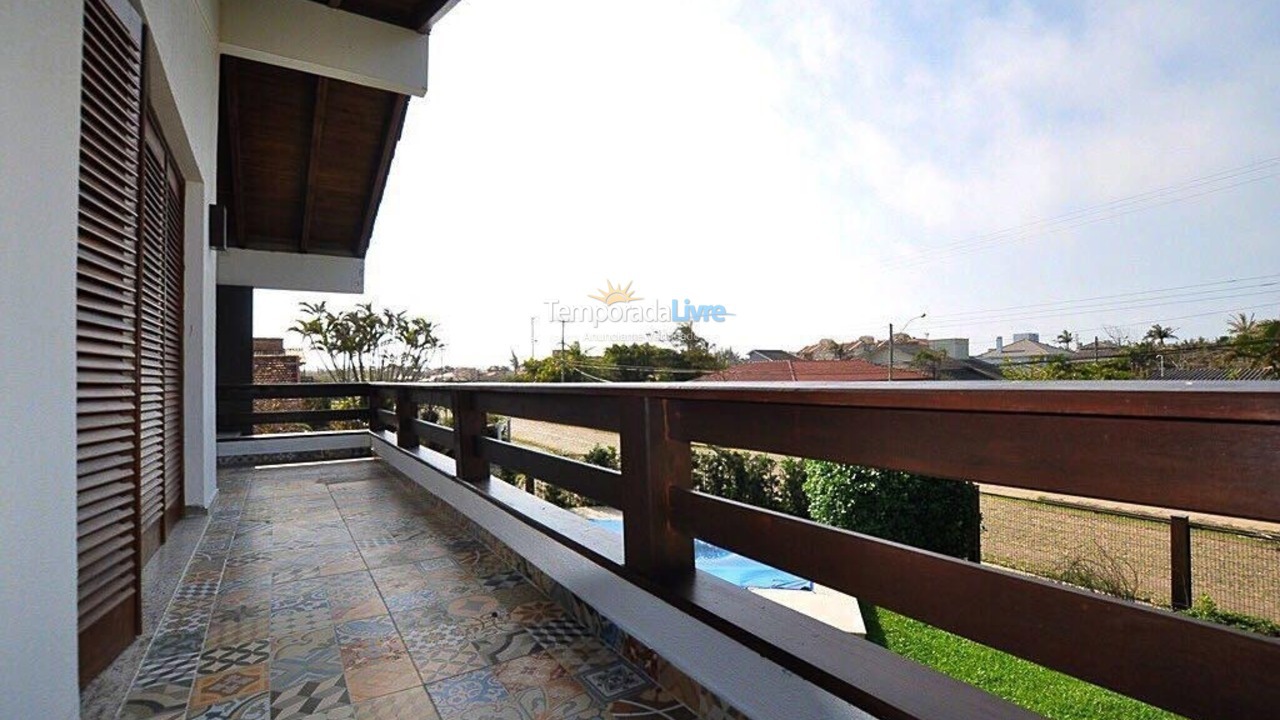 Casa para aluguel de temporada em Xangri Lá (Xangrila Bairo Centro)