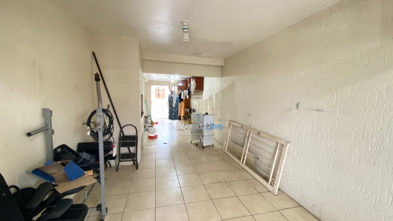 Casa para aluguel de temporada em Capão da Canoa (Zona Nova)