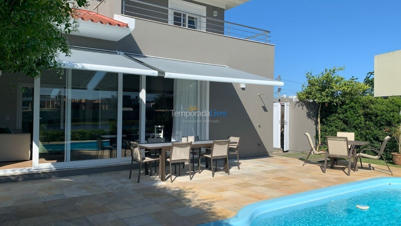 Casa para aluguel de temporada em Xangri Lá (Xangrila Bairo Centro)