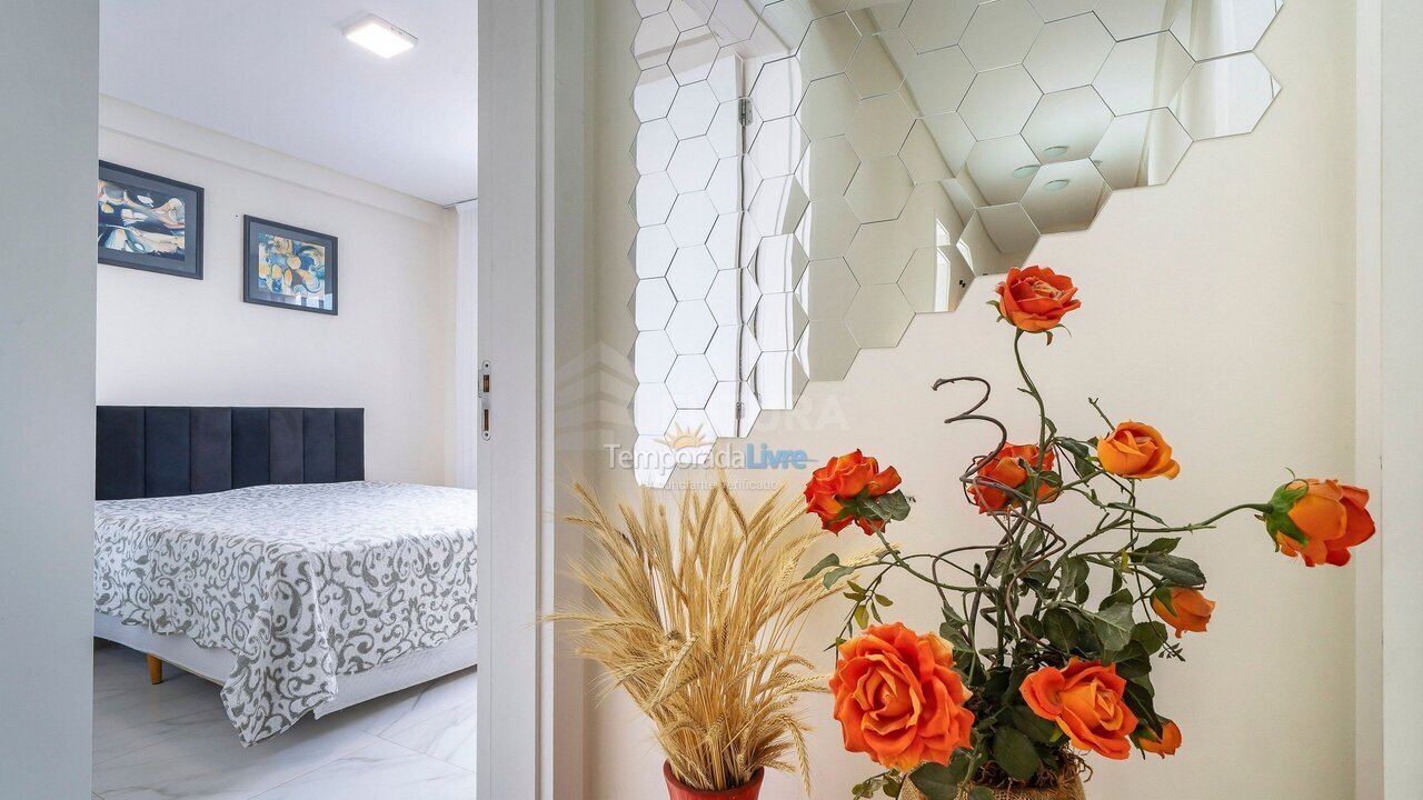 Apartamento para aluguel de temporada em Bombinhas (Praia de Bombas)