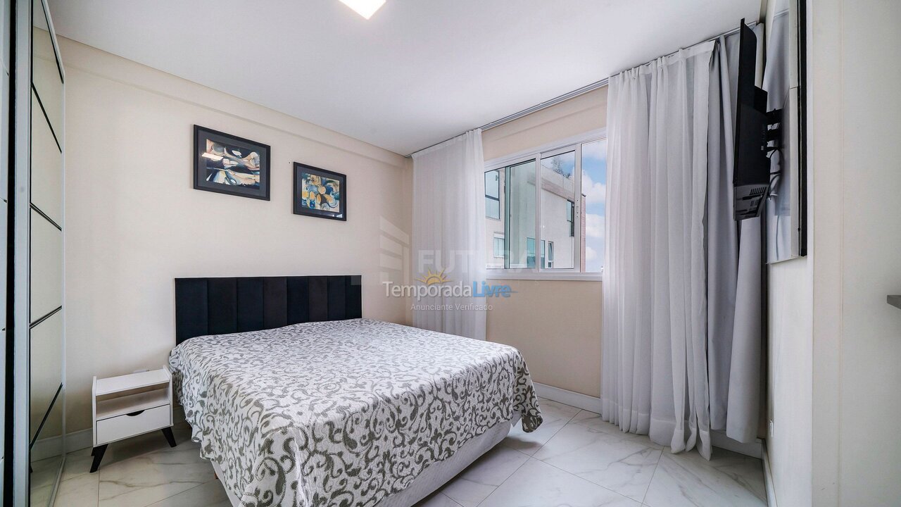 Apartamento para aluguel de temporada em Bombinhas (Praia de Bombas)