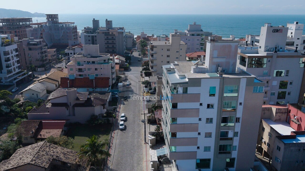Apartamento para aluguel de temporada em Bombinhas (Praia de Bombas)