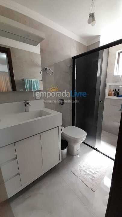 Apartamento para alquiler de vacaciones em Itapema (Meia Praia)