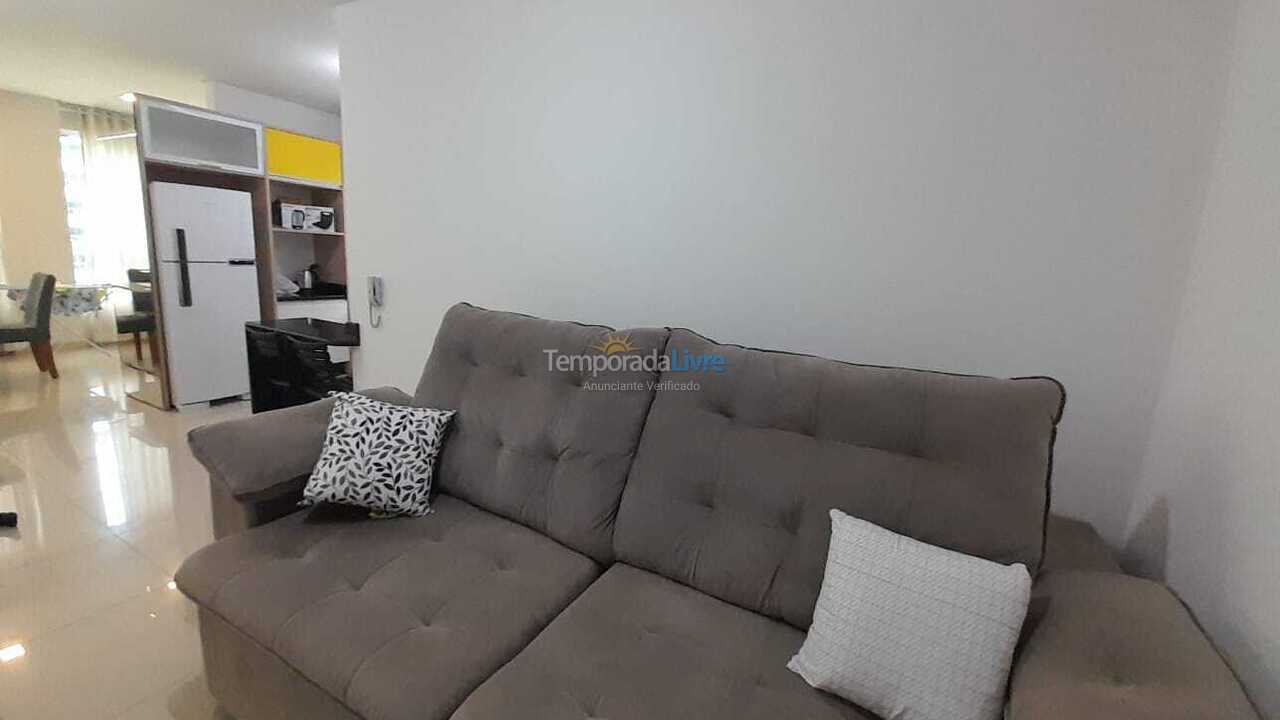 Apartamento para aluguel de temporada em Itapema (Meia Praia)