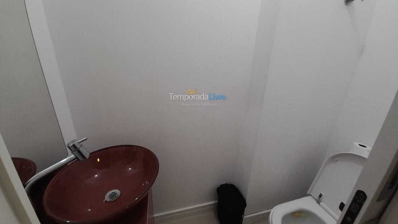 Apartamento para aluguel de temporada em Itapema (Meia Praia)