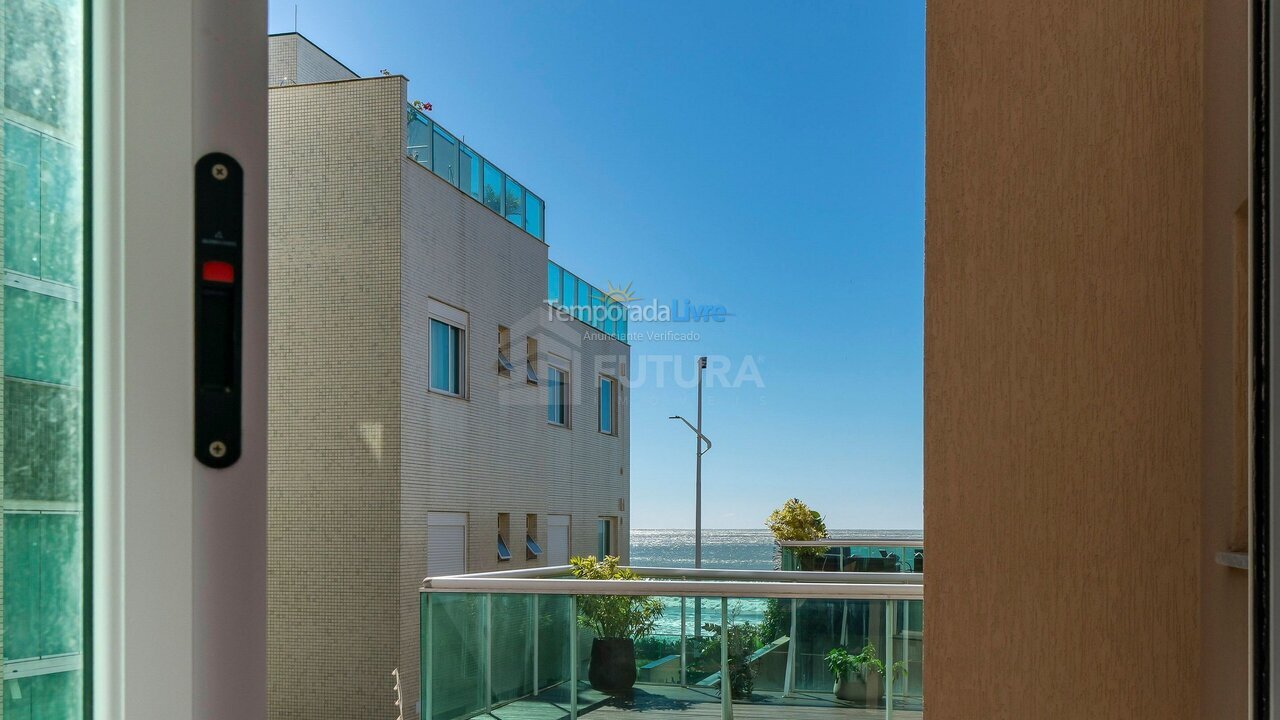 Apartment for vacation rental in Bombinhas (Praia de Bombas)