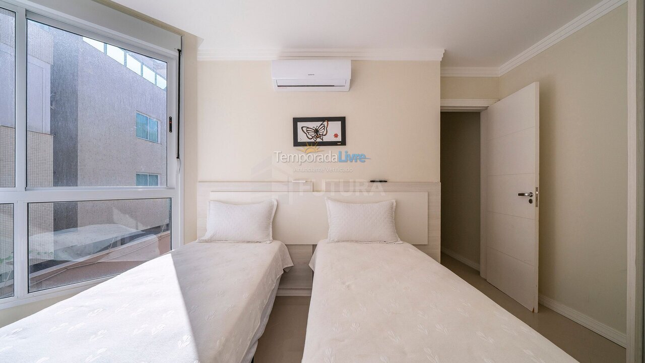 Apartment for vacation rental in Bombinhas (Praia de Bombas)