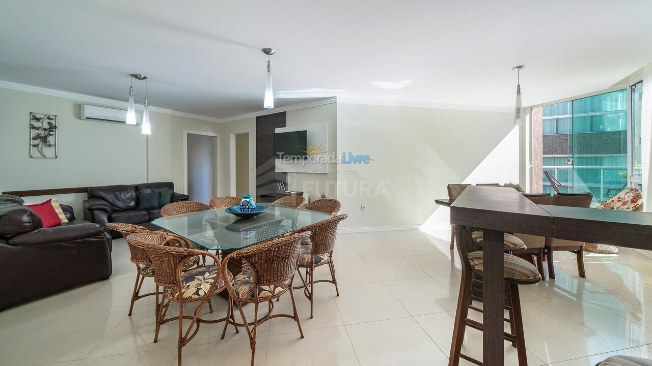 Apartment for vacation rental in Bombinhas (Praia de Bombas)