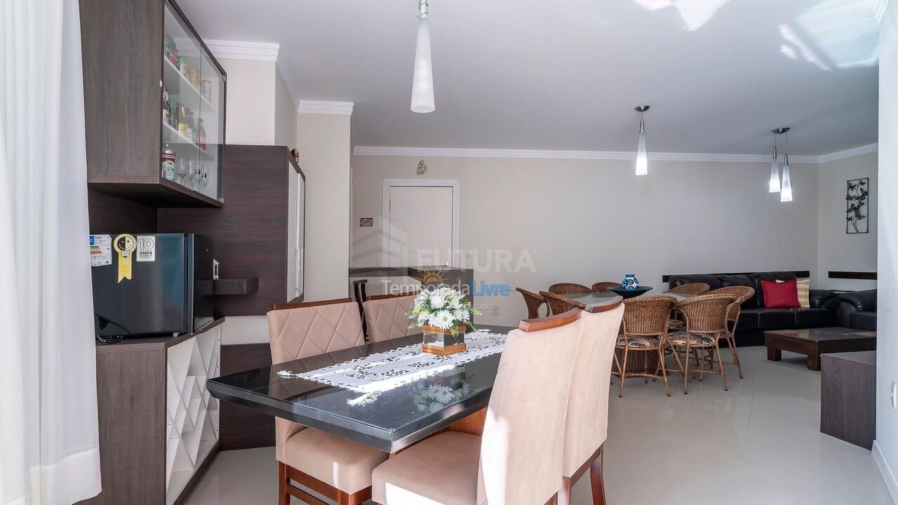 Apartment for vacation rental in Bombinhas (Praia de Bombas)