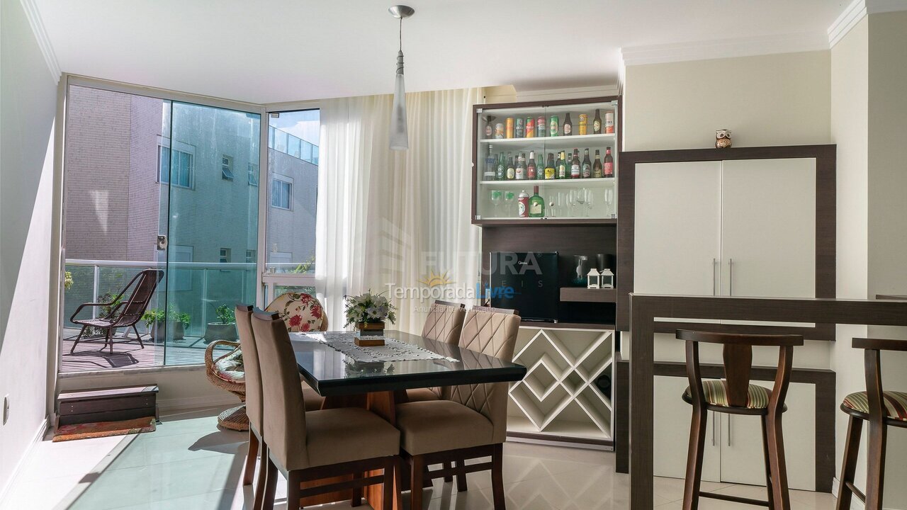 Apartment for vacation rental in Bombinhas (Praia de Bombas)