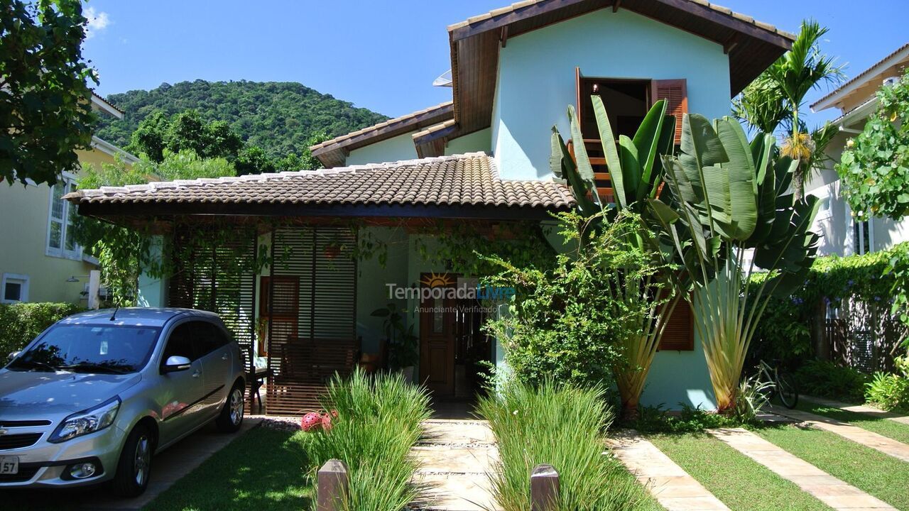 Casa para aluguel de temporada em São Sebastião (Praia da Baleia)