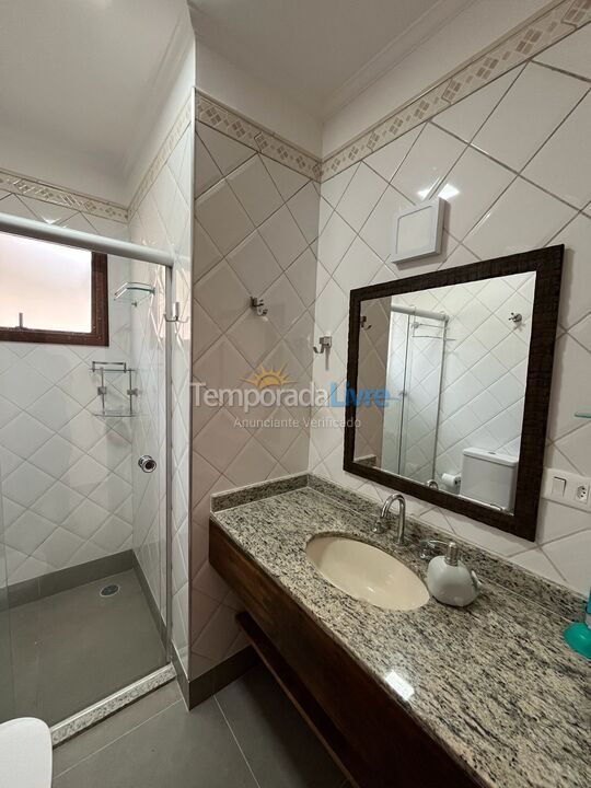 Casa para aluguel de temporada em São Sebastião (Praia da Baleia)