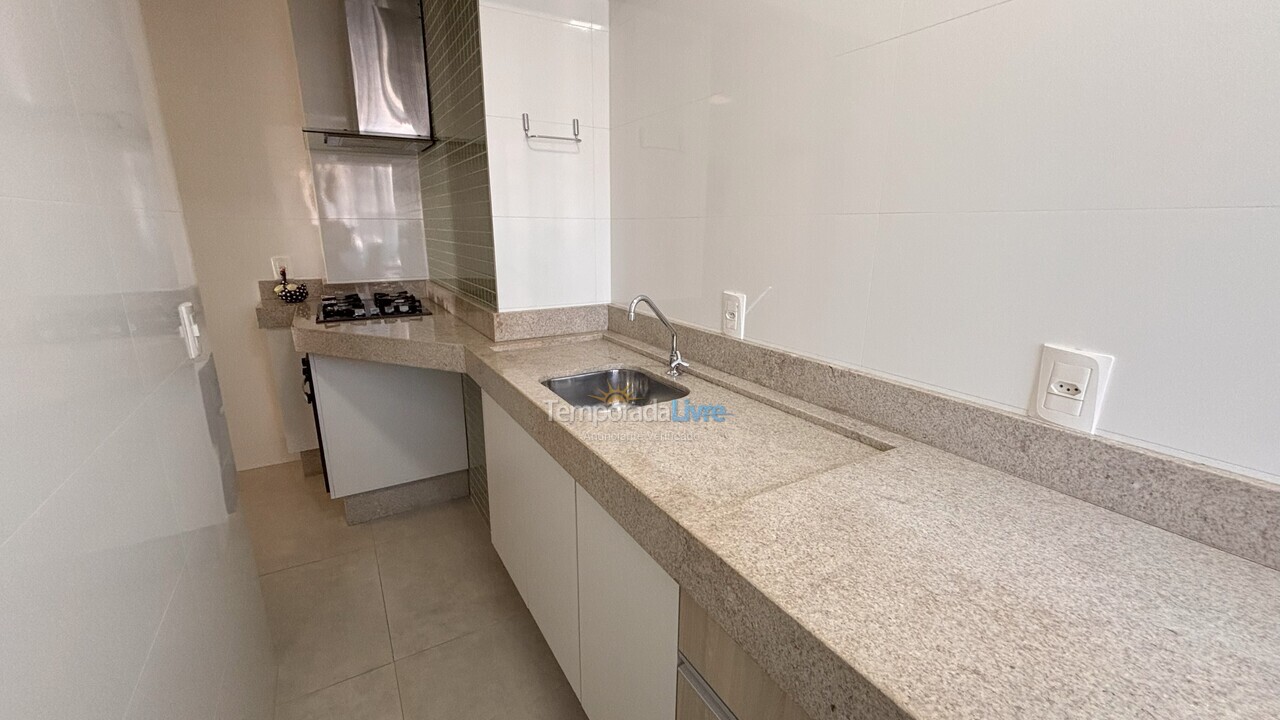 Apartamento para aluguel de temporada em Bombinhas (Praia de Bombas)