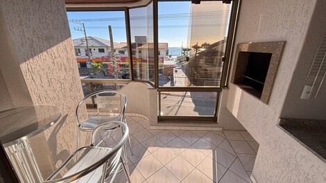 Apartamento em Bombas para até 4 pessoas