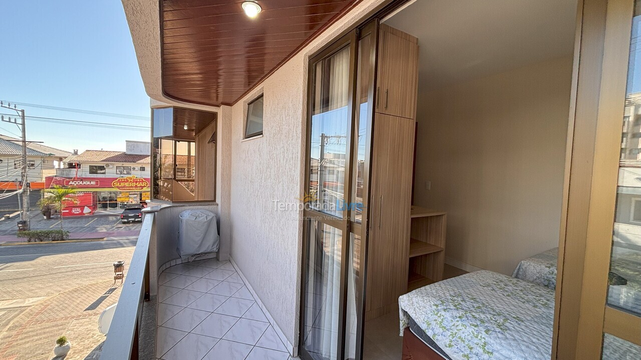 Apartamento para aluguel de temporada em Bombinhas (Praia de Bombas)