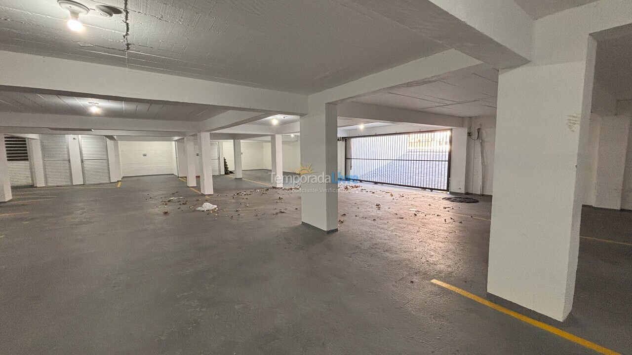 Apartamento para aluguel de temporada em Bombinhas (Praia de Bombas)