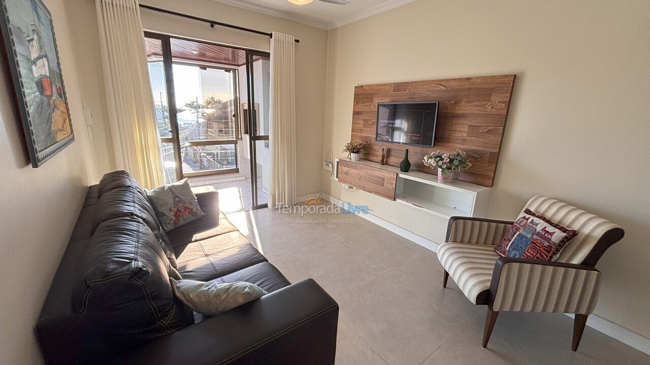 Apartamento para aluguel de temporada em Bombinhas (Praia de Bombas)