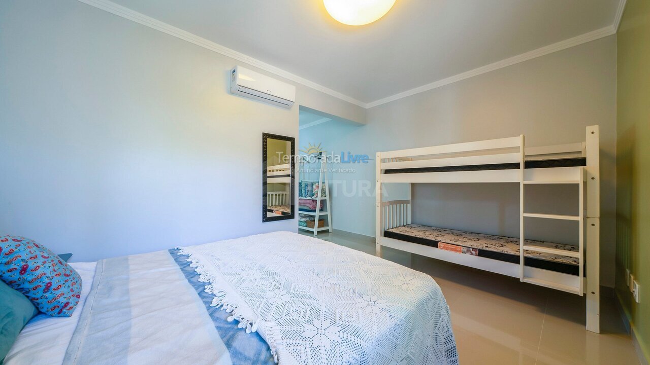 Apartamento para alquiler de vacaciones em Bombinhas (Ilhas)