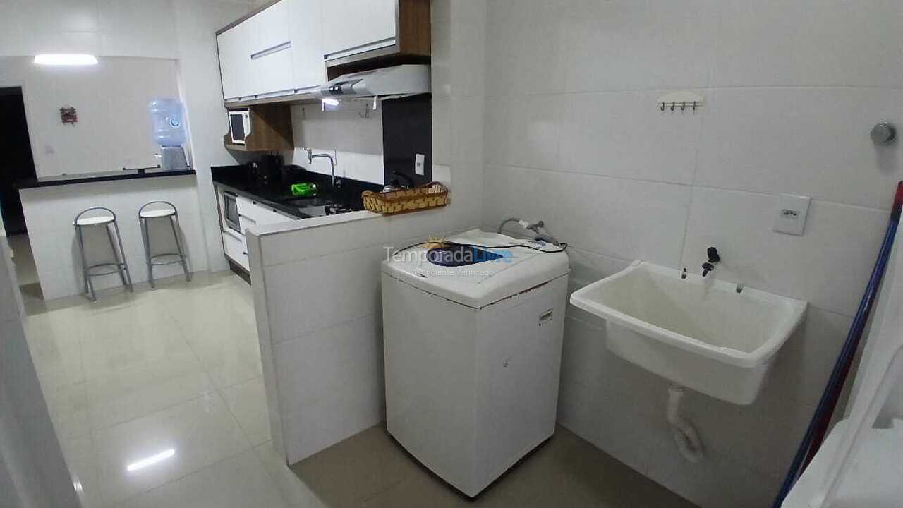 Apartamento para aluguel de temporada em Itapema (Meia Praia)