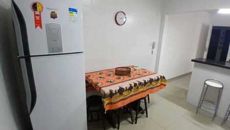 3 QUARTOS 80 M DA PRAIA E AO LADO DOS SHOPPINGS