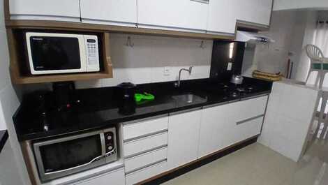 3 QUARTOS 80 M DA PRAIA E AO LADO DOS SHOPPINGS