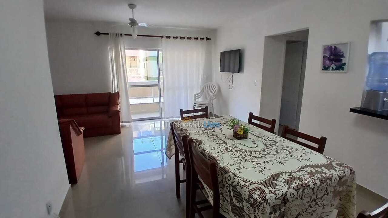 Apartamento para aluguel de temporada em Itapema (Meia Praia)