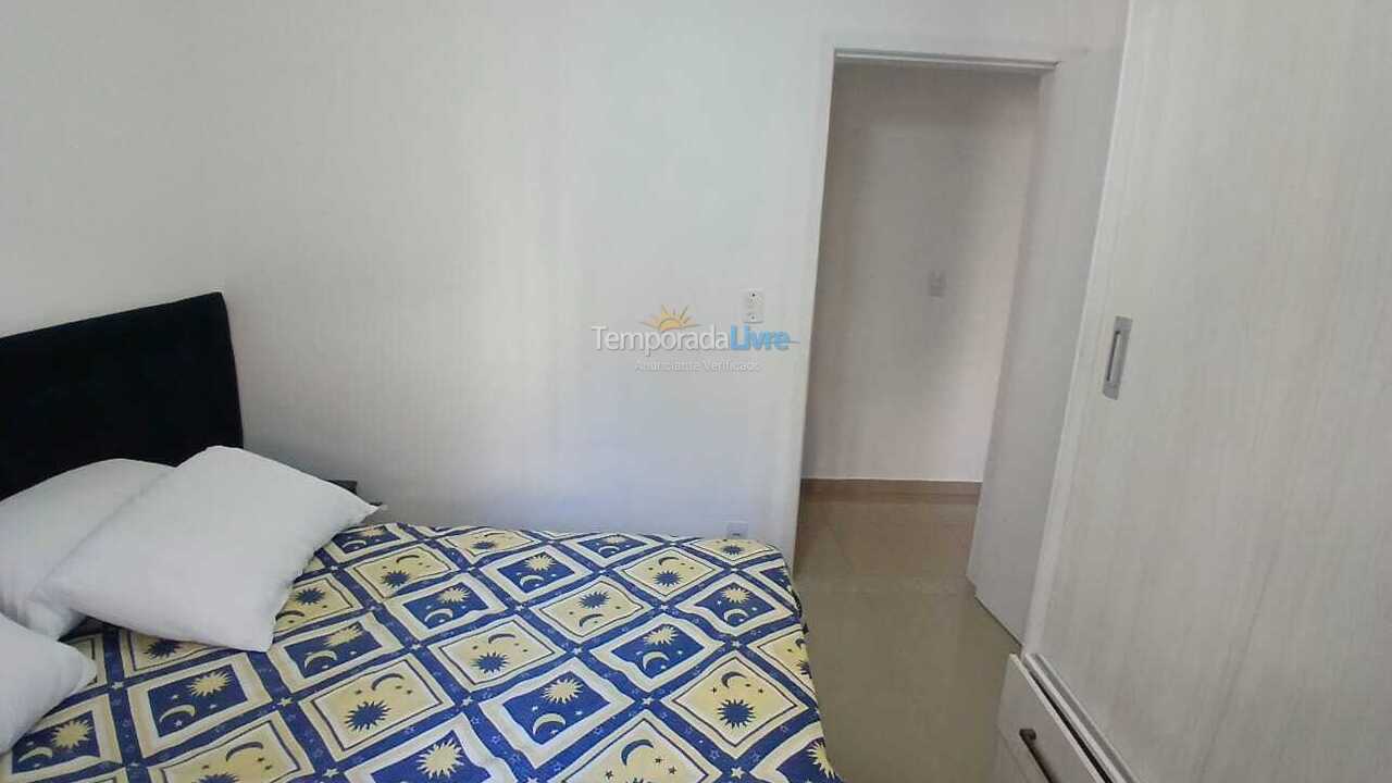 Apartamento para aluguel de temporada em Itapema (Meia Praia)