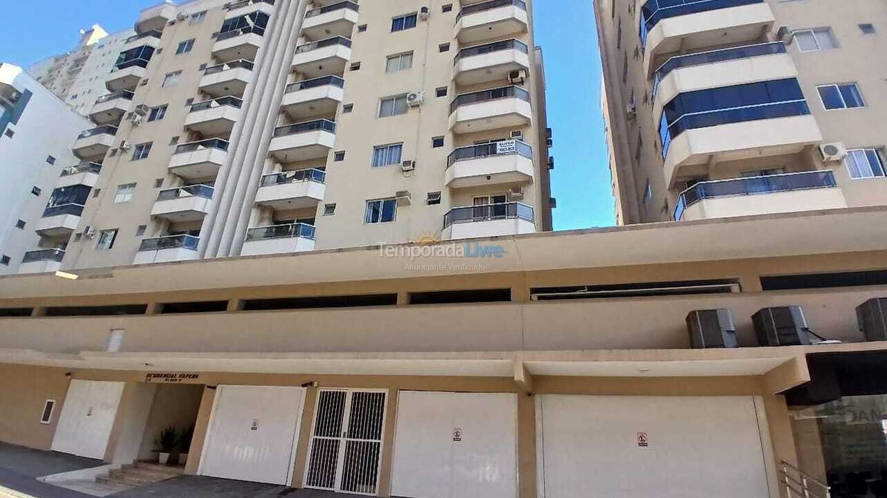 Apartamento para aluguel de temporada em Itapema (Meia Praia)