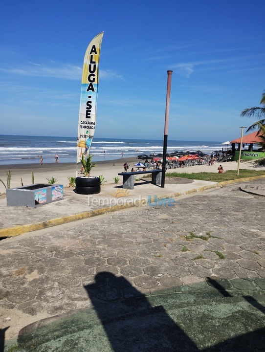 Casa para aluguel de temporada em Itanhaém (Nova Itanhaem)