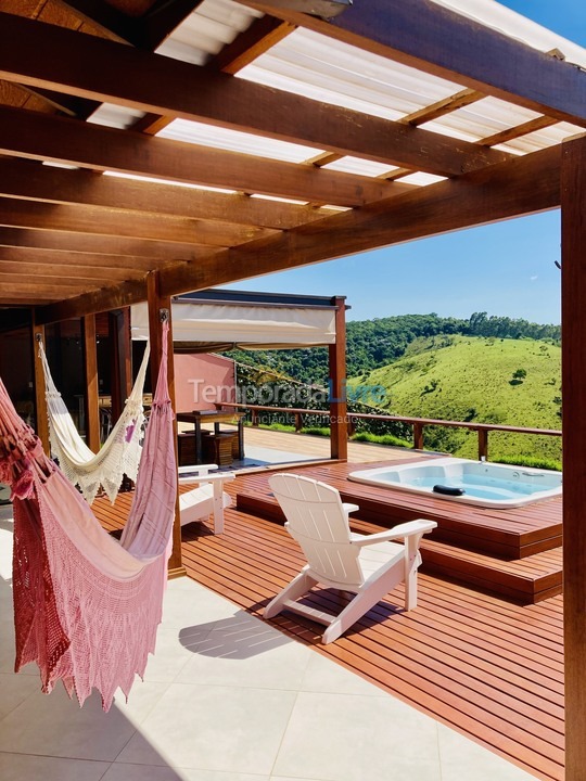 Casa para aluguel de temporada em Paraibuna (Vila Amélia)