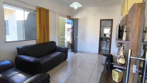 Cód. D004-CASA 2 QUARTOS,SENDO 1 SUÍTE,C/AR, 06 PESSOAS, ANTONIO TITO