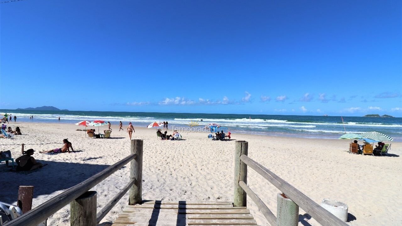 Apartamento para aluguel de temporada em Florianopolis (Praia dos Ingleses)