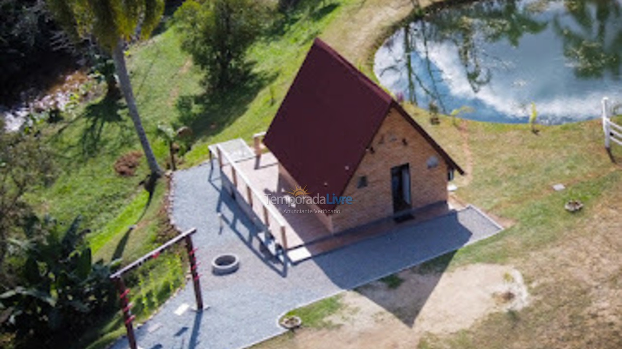 Chácara / sítio para aluguel de temporada em Angelina (Betânia)