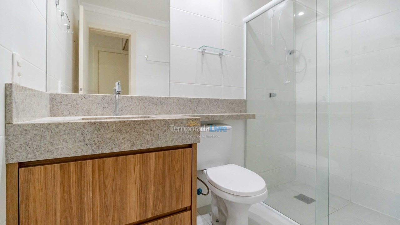 Apartamento para aluguel de temporada em Bombinhas (Praia de Bombas)