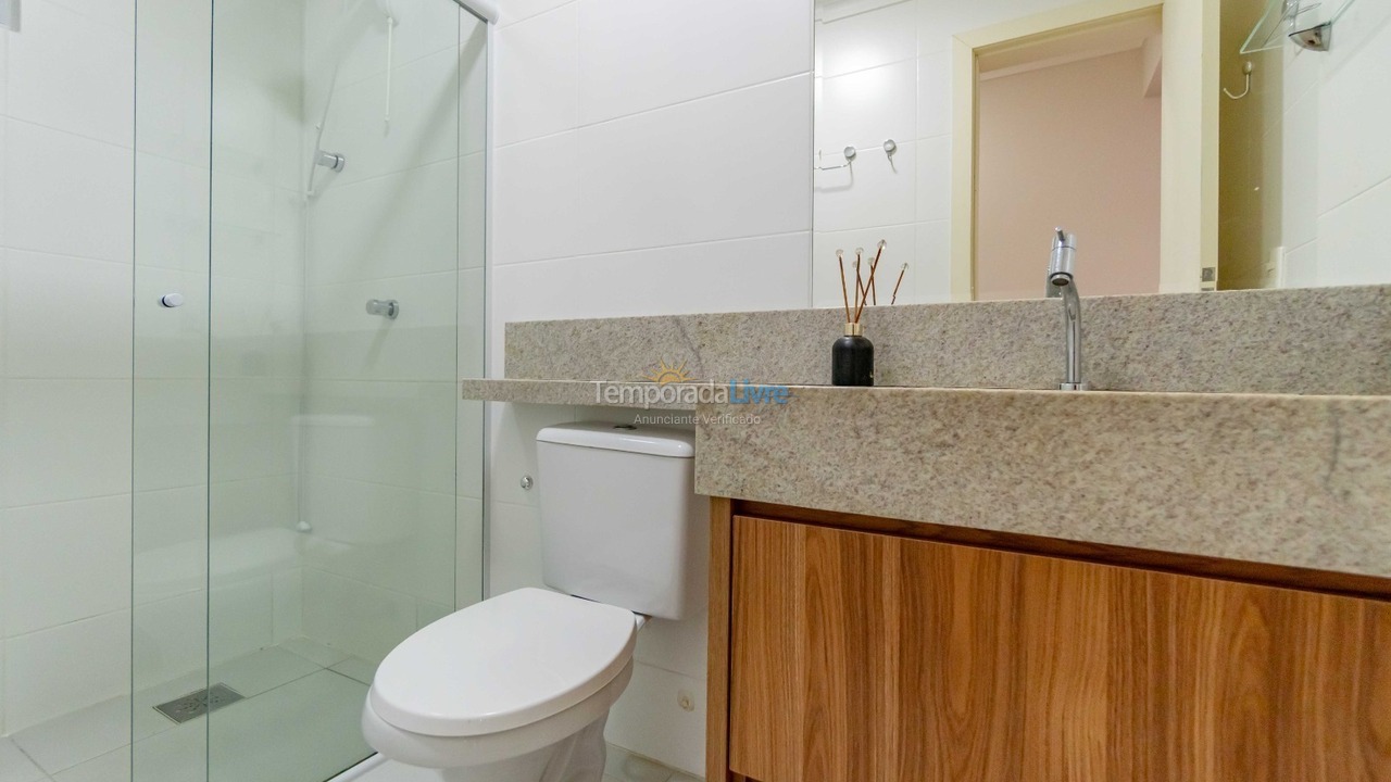 Apartamento para aluguel de temporada em Bombinhas (Praia de Bombas)