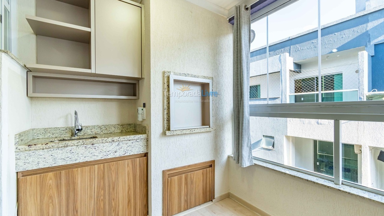 Apartamento para aluguel de temporada em Bombinhas (Praia de Bombas)